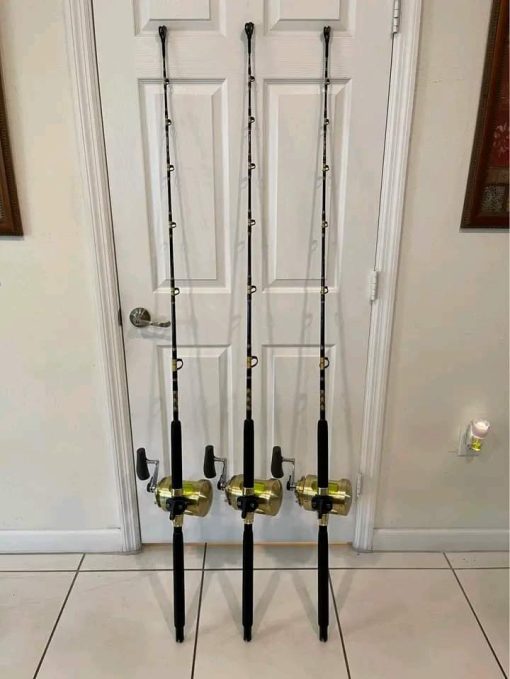 3 Shimano Tiagra 50W 2 speed reel with rods - Image 3