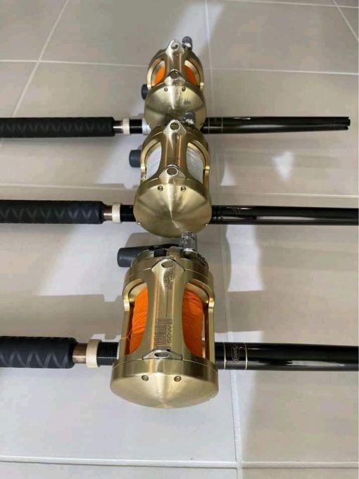 3 Shimano Tiagra 50W 2 speed reels with rods - Image 2