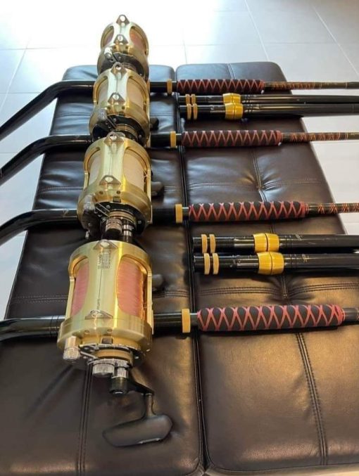4 Shimano Tiagra 80W 2 Speed reels with rods - Image 2