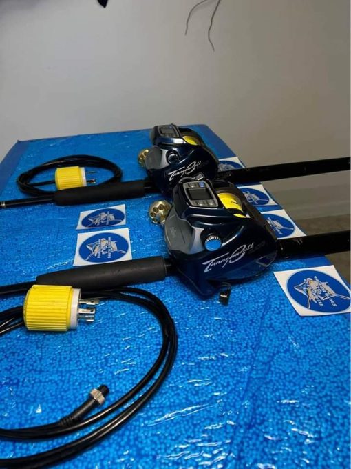 2 Shimano Tanacom 1000 bull electric reels and rods - Image 3